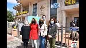 Laura Arriaga asiste al «Encuentro Intergeneracional» organizado por ACESCAM, entre los mayores de las residencias de Miguelturra y alumnado del CP Santísimo Cristo de la Misericordia