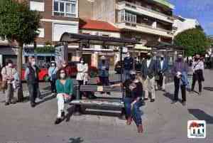 Miguelturra inaugura un nuevo «Banco Literario» el Día del Libro
