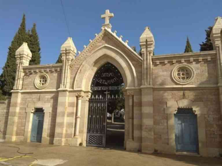 Amplían horario del cementerio municipal “Cristo del Perdón” en Cuenca por festividad de Todos los Santos