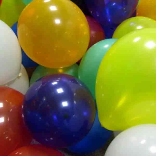 Juego mundial de globos en el Centro Joven de Miguelturra el 12 de noviembre