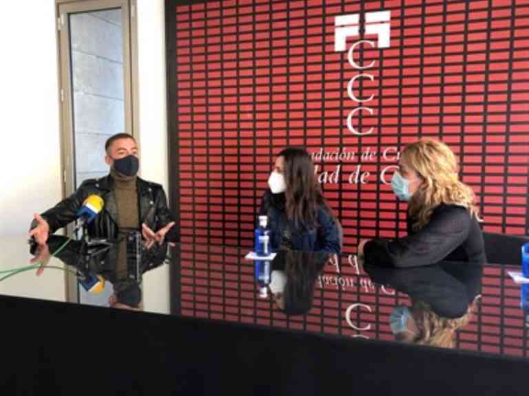 “Jhonny Chico” un monólogo sobre el conflicto de identidad personal y sexual se presentará el 25 de noviembre en Cuenca