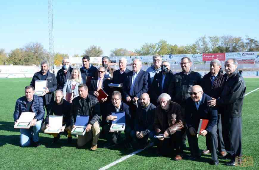Conmemoran el centenario del fútbol en Tomelloso con un partido en el Estadio Municipal “Paco Gálvez”
