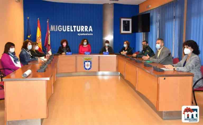 “Reunión de Seguimiento de Víctimas de Violencia de Género” en el ayuntamiento de Miguelturra