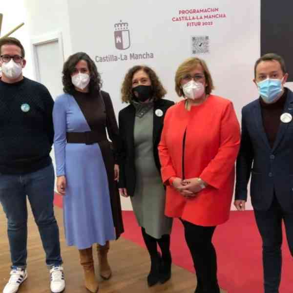 Dan a conocer la localidad miguelturreña y sus atractivos como el carnaval en FITUR 2022