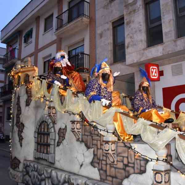 Una tarde mágica vivieron los niños de Miguelturra con la cabalgata de los Reyes Magos