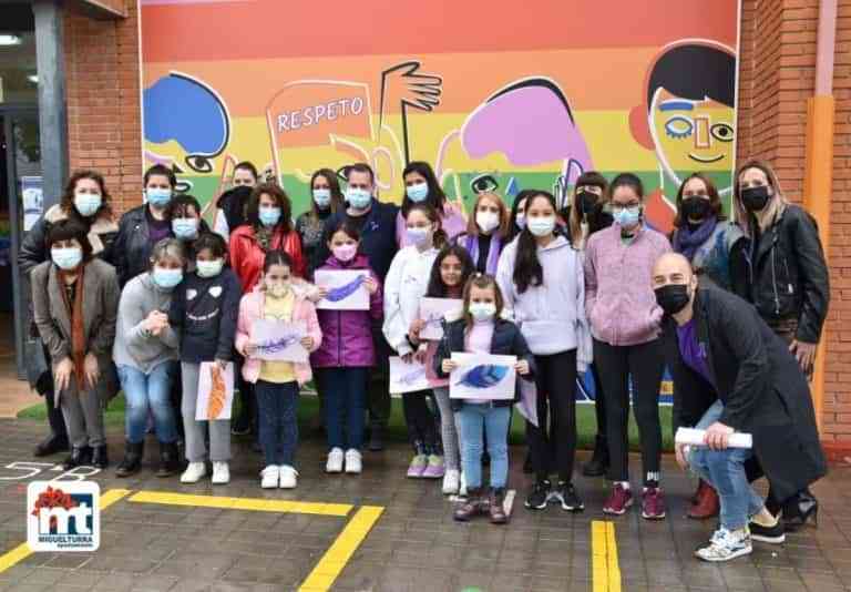 El CEIP “El Cristo” de Miguelturra inaugura“Espacio de Igualdad” en la 2ª edición de su “Purple Week”