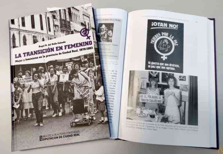 El libro «La Transición en femenino», editado por la Biblioteca de Autores Manchegos presentarán mañana en Ciudad Real