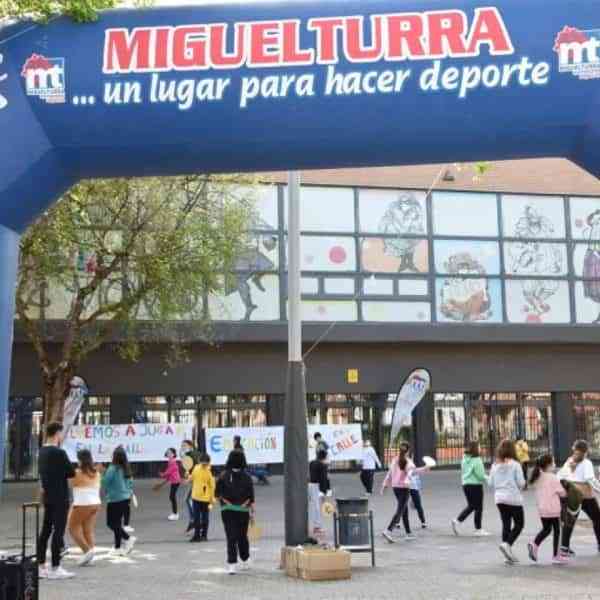 Centros educativos de Miguelturra celebraron hoy el Día Mundial de la Educación Física en la Calle 2022