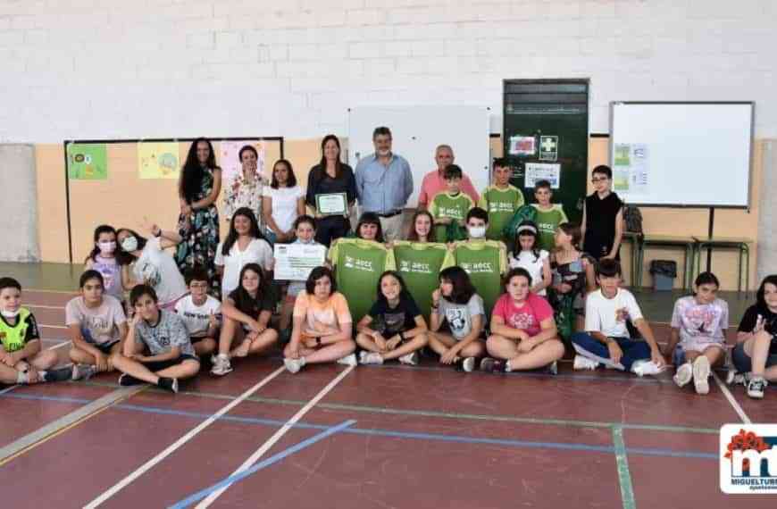 Los chicos y chicas de quinto A del CEIP El Pradillo ganaron el concurso “Pausas saludables” de la AECC en Miguelturra  