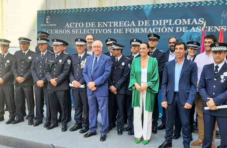 14 policías locales que prestan servicio en Puertollano y otras localidades ciudadrealeñas han sido ascendidos