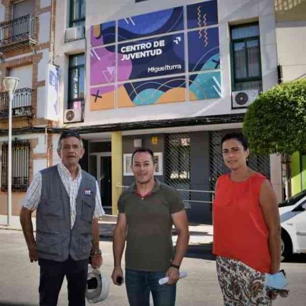 Actuaciones de mejora y acondicionamiento de las instalaciones del Centro Joven de Miguelturra con el Plan de Obras de la Diputación 2021