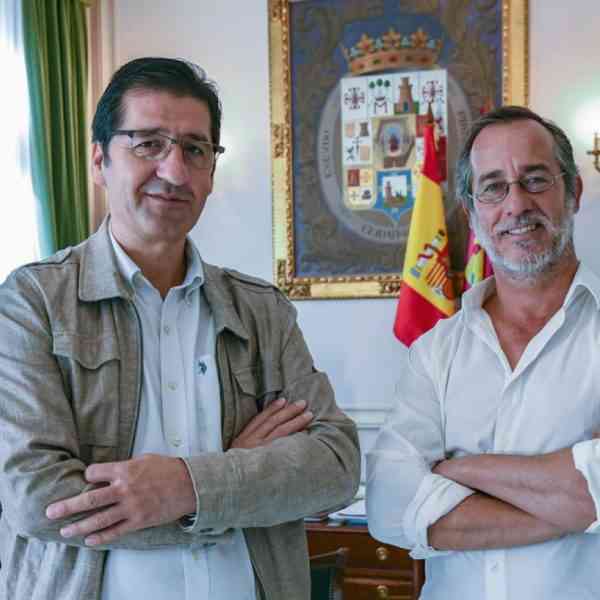 Instalan cámaras de vigilancia con lector de matrícula en el casco urbano de Poblete para aumentar los índices de seguridad