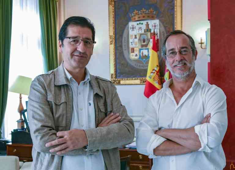 Instalan cámaras de vigilancia con lector de matrícula en el casco urbano de Poblete para aumentar los índices de seguridad