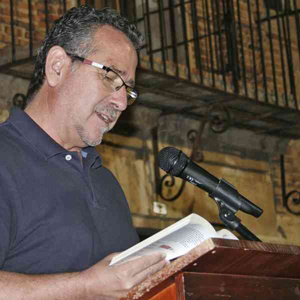 Lorca acoge, el 25 de noviembre, la presentación de ‘Vivir cada día’ de Luis Díaz-Cacho, de la mano de los Amigos de la Cultura