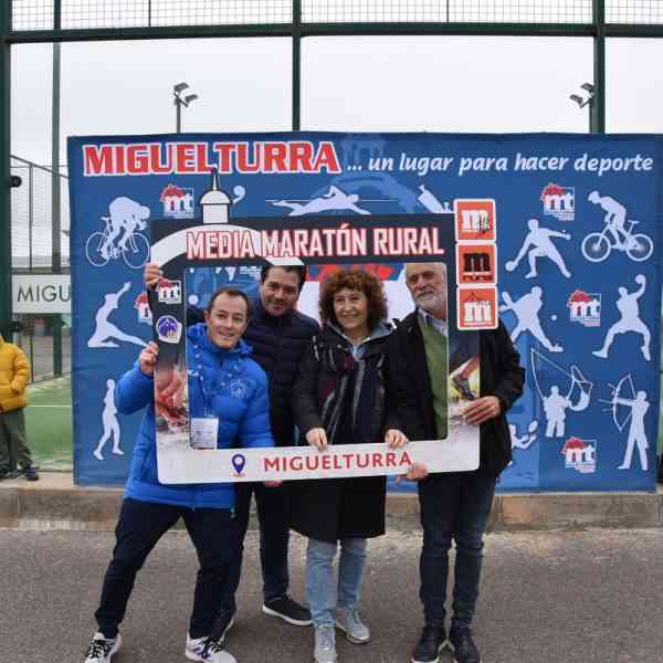 483 entusiastas  corredores y corredoras participaron en la Media Maratón Rural de “Villa de  Miguelturra”