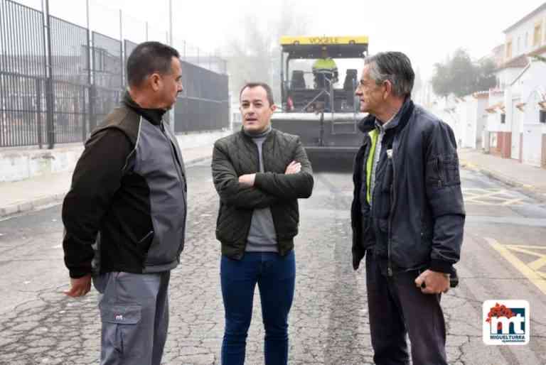 Remodelaciones en el asfaltado de las calles Curtidores, Libertad y Nazarín de Miguelturra se llevan a cabo
