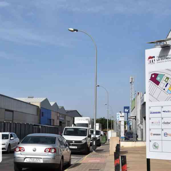Instalados 6 tótems donde figuran las empresas situadas en el polígono industrial “La Estrella” de Miguelturra