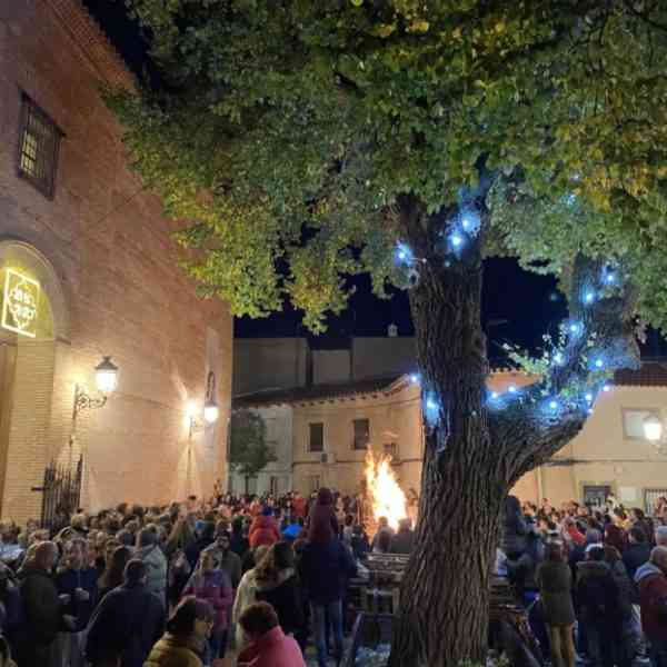 Varias hogueras por la vigilia de la Purísima se han celebrado con ilusión y alta participación en Miguelturra
