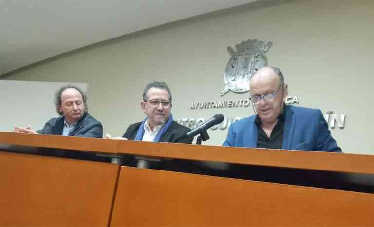 El poemario de Luis Díaz-Cacho “Vivir cada día”, ha sido presentado en Lorca y Moratalla 