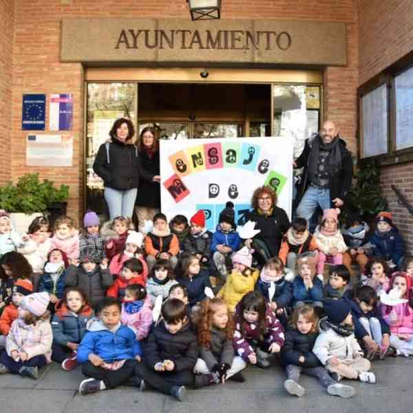 Hoy se ha conmemorado el Día Escolar de la No Violencia y la Paz o Día de la Paz en los centros educativos de Miguelturra