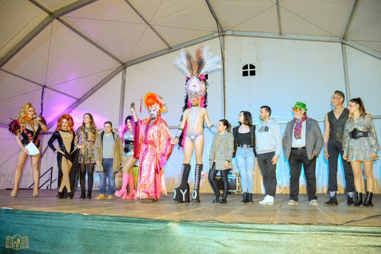Todo un éxito el VI Concurso de Drag Queen en el Palacio del Carnaval de Tomelloso ayer