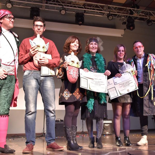 Entregados los premios de la  7ª edición del Concurso de Escaparates de Carnaval en el Palacio de Carnaval de Miguelturra