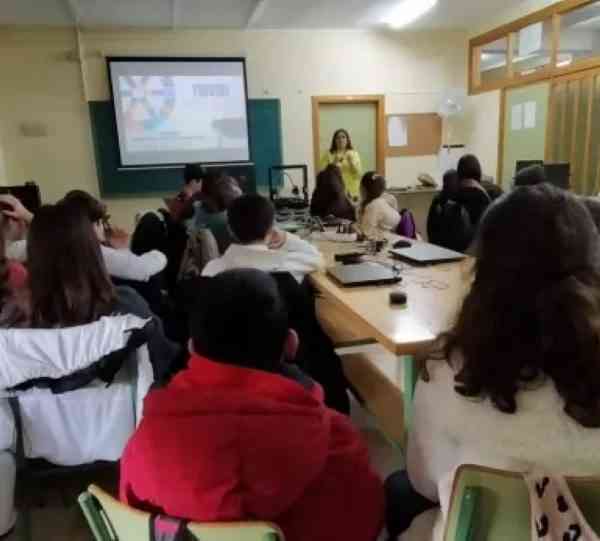 Talleres «Trivial con-ciencia» para el alumnado de 1º de la ESO del Instituto de Enseñanza Secundaria Campo de Calatrava de Miguelturra 7, 8 y 24 de febrero