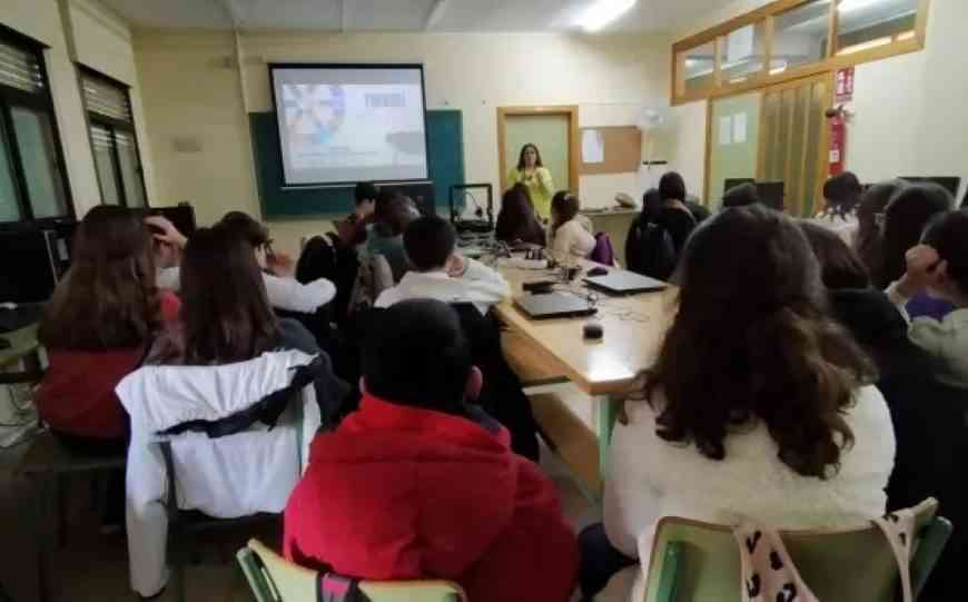 Talleres «Trivial con-ciencia» para el alumnado de 1º de la ESO del Instituto de Enseñanza Secundaria Campo de Calatrava de Miguelturra 7, 8 y 24 de febrero