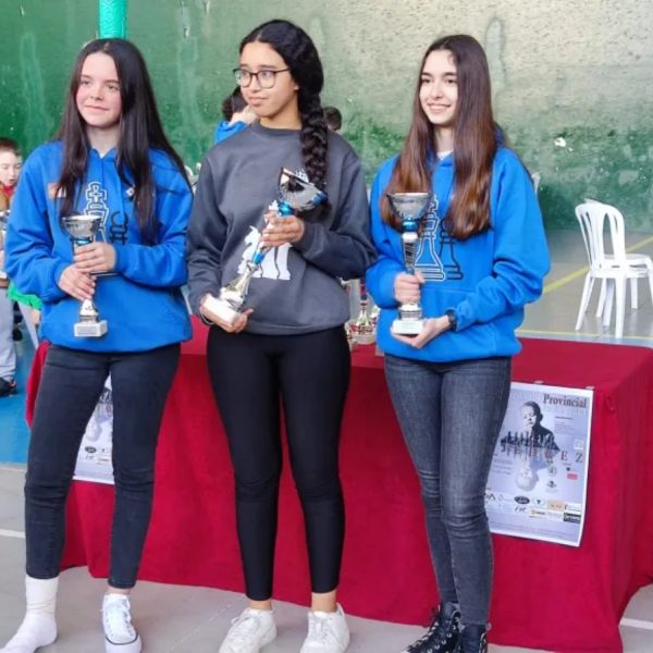 Lgalia Mahajub Sidi Abas y Jesús Lozano Toledo ajedrecistas de Miguelturra con exitosa participación en el Campeonato de Valdepeñas
