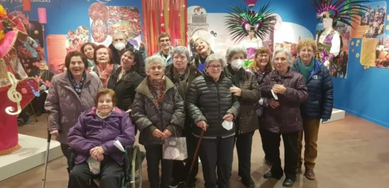 Las personas usuarias del Servicio de Estancias Diurnas del Centro de Día de  Miguelturra también disfrutaron del Carnaval 2023