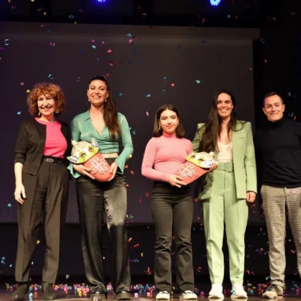 En la gala Deportivos 2022  de Miguelturra fueron premiadas la taekwondista Carlota Zanoni  y la jugadora de voleibol Carmen Vidal