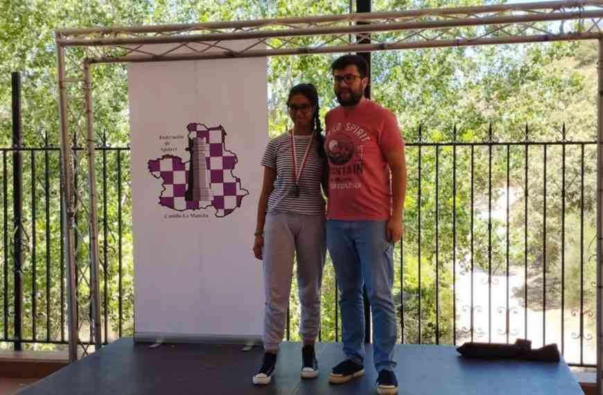 Lgalia Mahajub Sidi Abas de Miguelturra Campeona de la Categoría Cadete del Campeonato Autonómico Cadete Escolar Femenino de Ajedrez de CLM 2023
