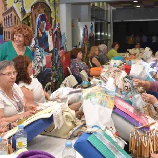 150 personas participaron en el  “Encuentro de Encajeras” de la Universidad Popular de Miguelturra