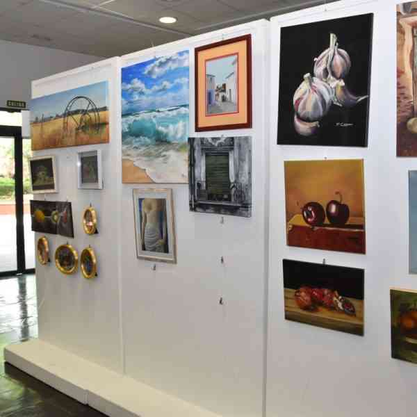 La “Exposición Colectiva” de la Universidad Popular puede visitarse hasta el 30 de mayo en el CERE de Miguelturra