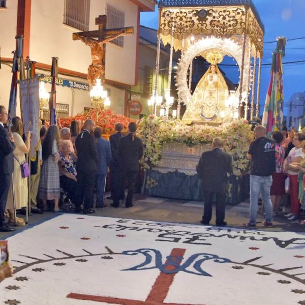 Los patrones de Miguelturra: la Virgen de la Estrella y el Cristo de la Misericordia recorrieron la ciudad acompañados por numerosos fieles