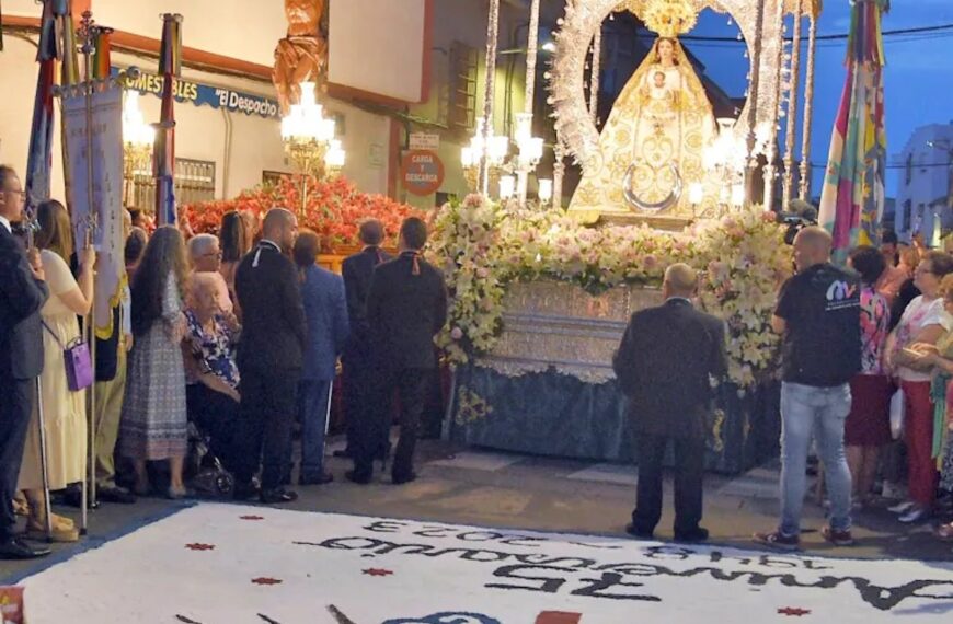 Los patrones de Miguelturra: la Virgen de la Estrella y el Cristo de la Misericordia recorrieron la ciudad acompañados por numerosos fieles
