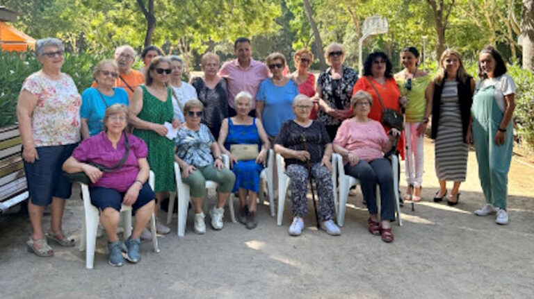 El alcalde de Albacete destaca el proyecto “Verano saludable” con actividades al aire libre para mayores en distintos parques de la ciudad