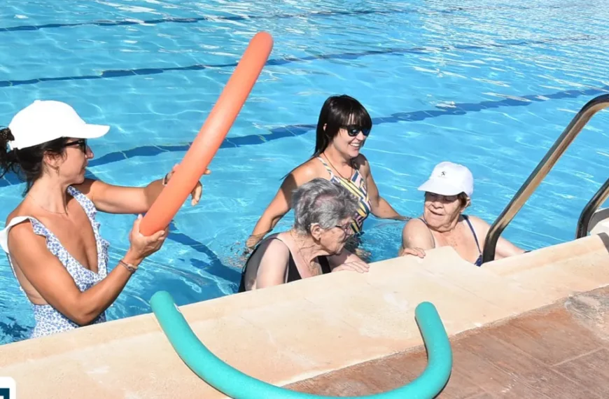 Concluye con éxito el taller de Terapia Acuática Adaptada en el Centro de Día