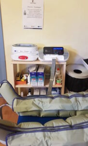 Nuevo aparato  de presoterapia y queratina para funcionamiento y apoyo en fisioterapia en el Centro de Día de Mayores de Miguelturra