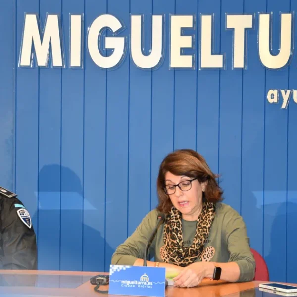 Campaña informativa de la Policía Local: Ley de Bienestar Animal y control de chips