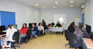 El Área de Igualdad fomenta el aprendizaje digital con dos talleres de ciberformación TIC apoyados por la Fundación Cibervoluntarios