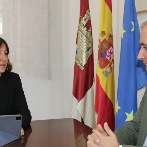 El alcalde de Miguelturra se reúne con la delegada de la Junta en Ciudad Real para discutir las necesidades del municipio