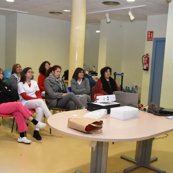 Simulacro de emergencia y evacuación en el Centro de Día: Preparando a los mayores para situaciones de riesgo