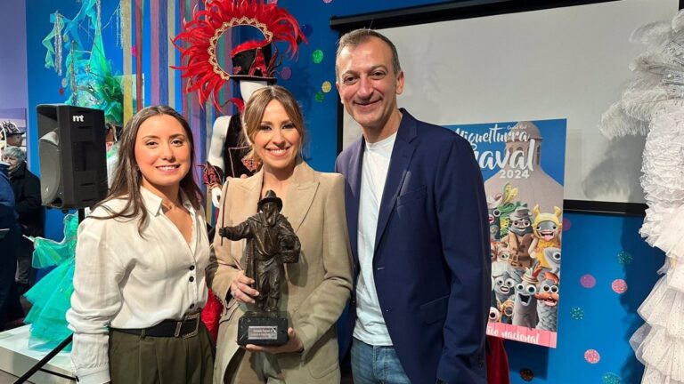 «Ancha es Castilla-La Mancha» de CMMedia galardonado con el Alhiguí de Honor en los Carnavales de Miguelturra