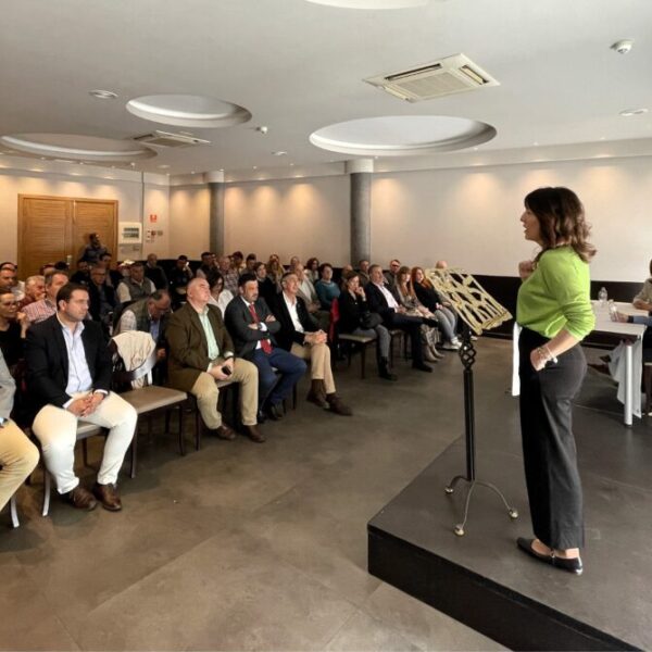 Castilla-La Mancha trabaja en mejorar las ayudas para la adaptación del taxi y en prolongar la antigüedad máxima de sus vehículos