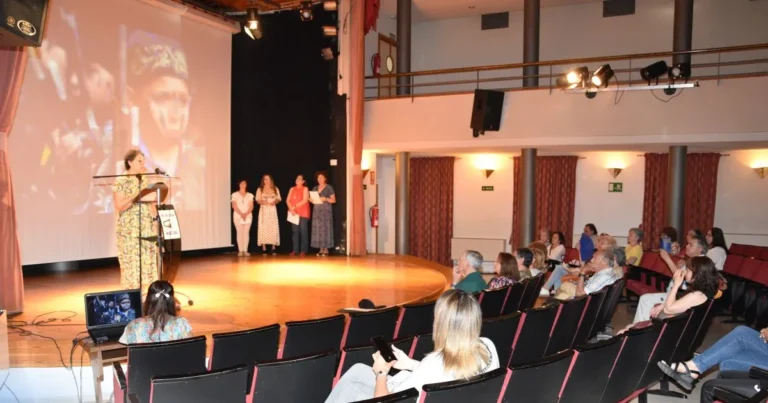 El Taller de Lectura de la Universidad Popular Cierra el Curso con Mensajes de Paz