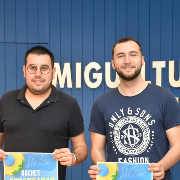 Regresan las «Noches Encantadas» en la Piscina Municipal: Innovación y Experiencias para Todos