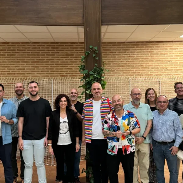 Amparo LGTBI+ Recompensa al CEIP el Cristo con el Premio ‘Orgullo Diverso’ y Otorga la Mención ‘Compromiso 2024’ al Centro Joven de Miguelturra