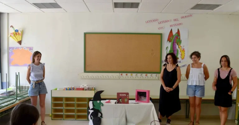 Caridad Sánchez Inspira a los Estudiantes de la Escuela y el Aula de Verano