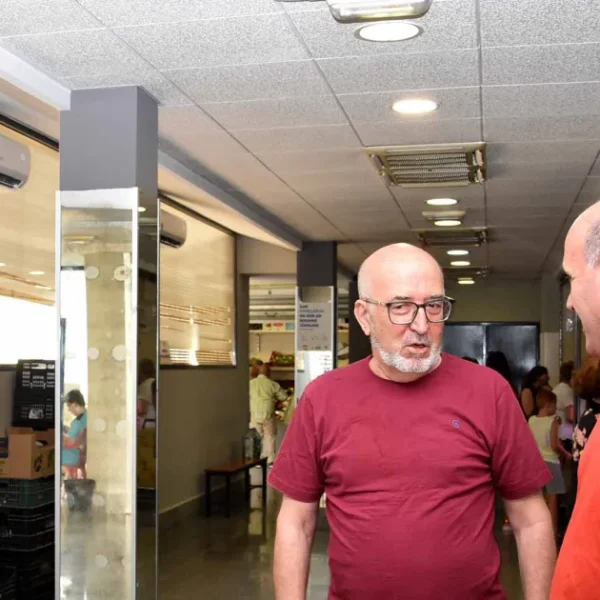 Julián Margotón Inspecciona Mejoras Recientes en el Mercado Municipal